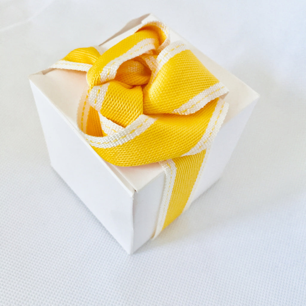 White Favour Boxes - thecakeboxes